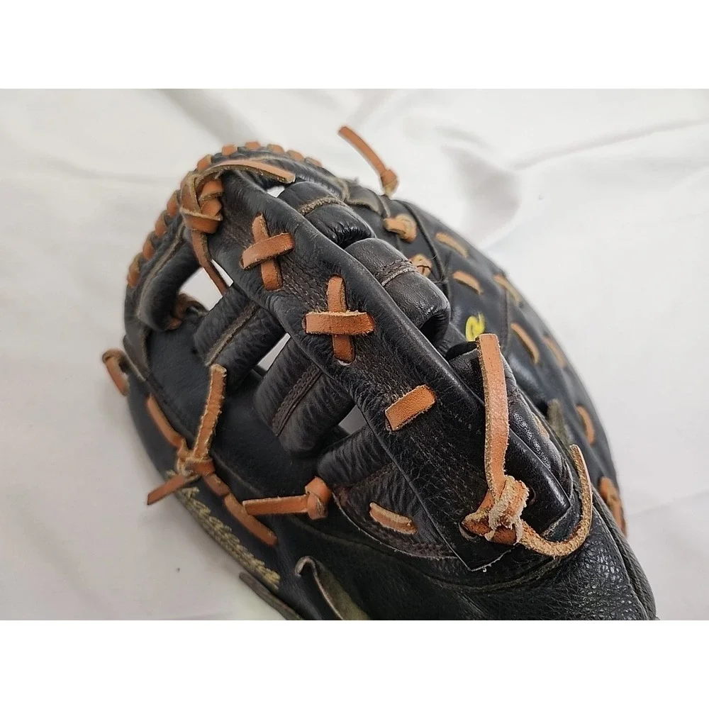 Akadema AHC94 Prodigy Series‎ 11.5